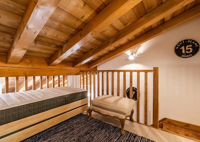 Sapelli Argentiere - By Emerald